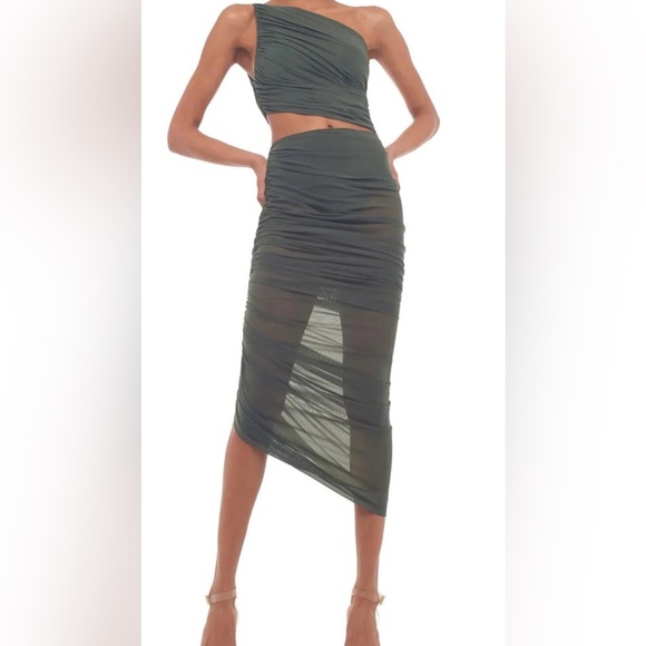 NWT Norma Kamali green Diana long skirt